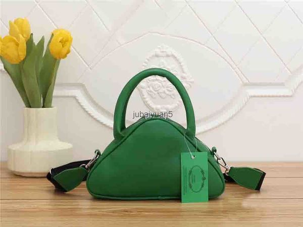2022 luxury handbags designers bags for women handbag wallets crossbody shoulder luxury fashion shopping satchels triangle luxury bag 4color
2022 luxury handbags designers bags for women handbag wallets crossbody shoulder luxury fashion shopping satchels triangle luxury bag 4color