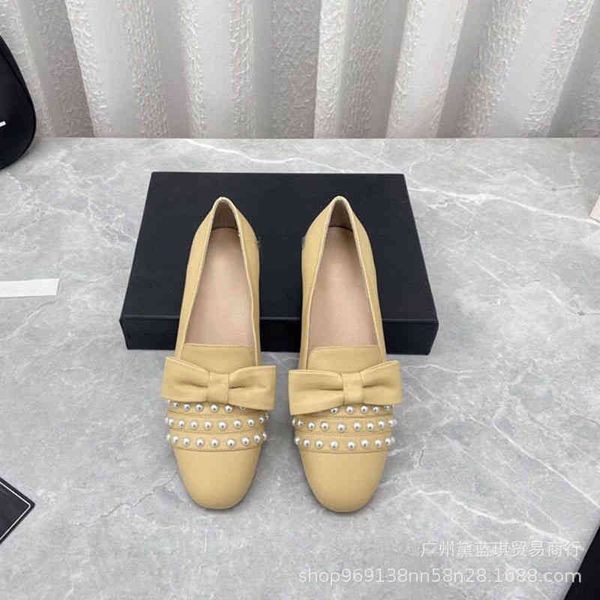 dress shoes early spring sheepskin bow pearl versatile simple round head low middle mouth heel shoes women's, Black
dress shoes early spring sheepskin bow pearl versatile simple round head low middle mouth heel shoes women's, Black