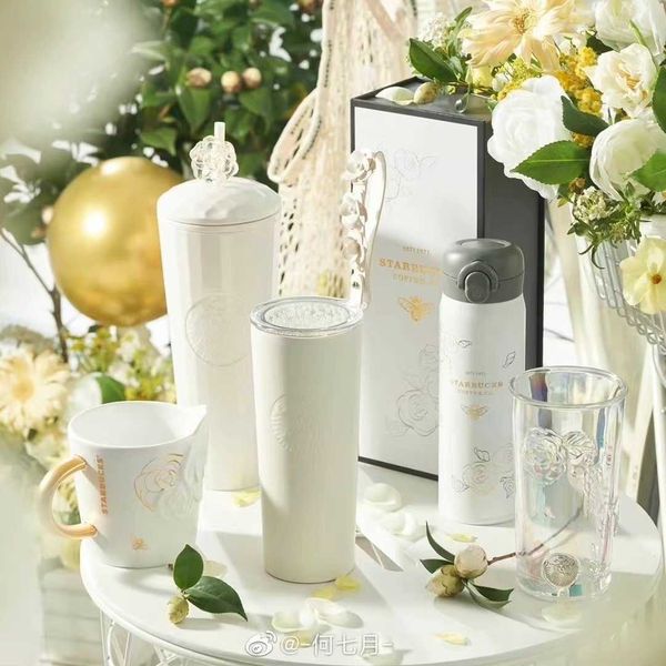 starbucks cup 2022 pure white three-dimensional relief camellia flower mug glass insulation cut straw cup
starbucks cup 2022 pure white three-dimensional relief camellia flower mug glass insulation cut straw cup