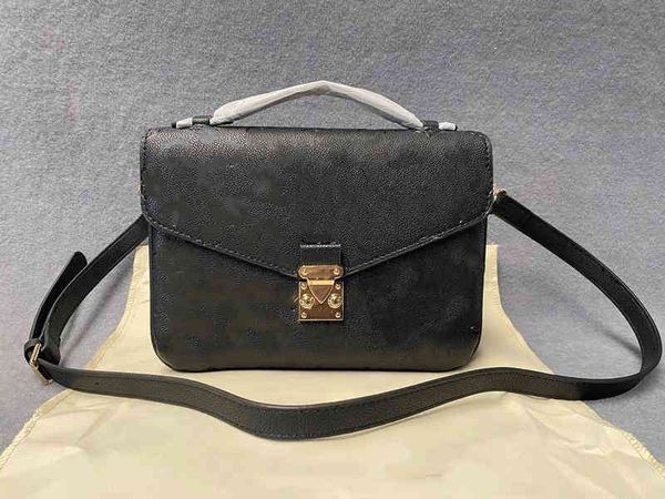 quality luxurys designers bags crossbodys women handbag messenger oxidizing leather metis elegant shoulder crossbody bag
quality luxurys designers bags crossbodys women handbag messenger oxidizing leather metis elegant shoulder crossbody bag