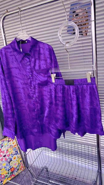 womens two pieces ba luxury 22ss summer shirt shorts suit purple graffiti print tracksuits designer women clothing sets, White
womens two pieces ba luxury 22ss summer shirt shorts suit purple graffiti print tracksuits designer women clothing sets, White