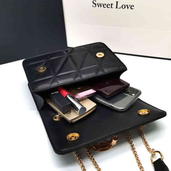 fashion women's new high-quality versatile bag luxury designer fashion net red lingge chain single shoulder diagonal embroidered wire s
fashion women's new high-quality versatile bag luxury designer fashion net red lingge chain single shoulder diagonal embroidered wire s