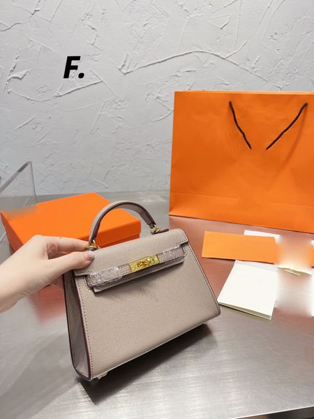 designers shoulder bag luxury tote purse handbag message bags cluth brand classic genuine leather crossbody gift box mini size 20cm vintage
designers shoulder bag luxury tote purse handbag message bags cluth brand classic genuine leather crossbody gift box mini size 20cm vintage