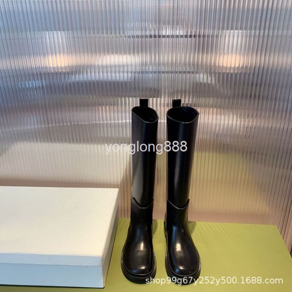 boots autumn irregular tube mouth boots simple high knight solid color sleeve below the knee, Black
boots autumn irregular tube mouth boots simple high knight solid color sleeve below the knee, Black