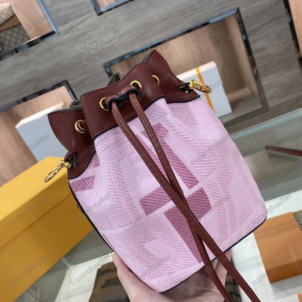 retro knitting bucket designer bag vintage old flower handbag crossbody shoulder bags drawstring handbags luxury purse fashion women wallet
retro knitting bucket designer bag vintage old flower handbag crossbody shoulder bags drawstring handbags luxury purse fashion women wallet
