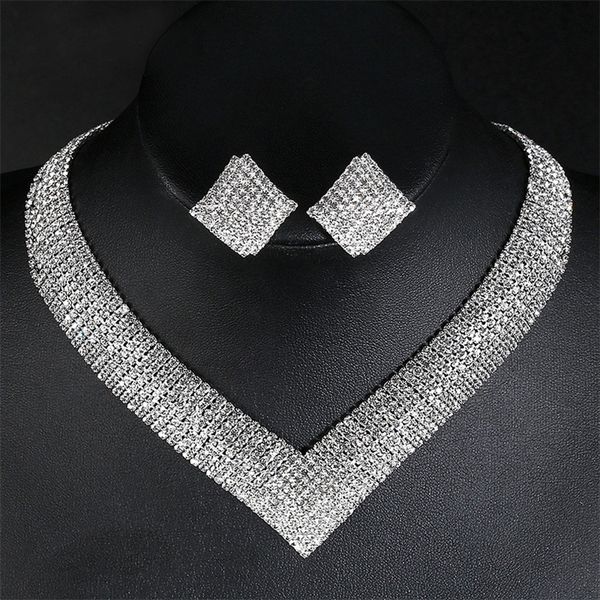 luxury crystal bridal wedding jewelry sets african beads silver color women girls necklace sets engagement party gift 220716
luxury crystal bridal wedding jewelry sets african beads silver color women girls necklace sets engagement party gift 220716