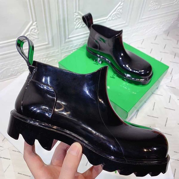 patent rubber ankle rain boots fashion tire martin boot men women platform shoes chunky square toe water sneakers outdoor fishing shoe slip, Black;red
patent rubber ankle rain boots fashion tire martin boot men women platform shoes chunky square toe water sneakers outdoor fishing shoe slip, Black;red