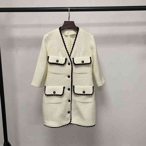 casual dresses early spring white small fragrance wave edge single breasted woven lace patch bag dress, Black;gray
casual dresses early spring white small fragrance wave edge single breasted woven lace patch bag dress, Black;gray