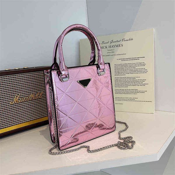 luxury designer mirror handbags wallets for women shouler crossbody 2022 new casual phone baking vintage ladies messenger bag y220513
luxury designer mirror handbags wallets for women shouler crossbody 2022 new casual phone baking vintage ladies messenger bag y220513
