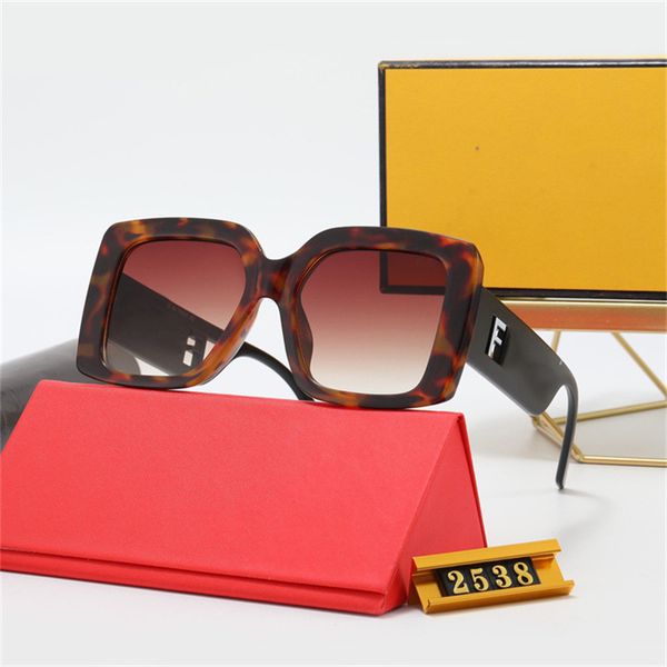 fashion classic design polarized luxury sunglasses for men women pilot sun glasses uv400 eyewear metal frame polaroid lens with box, White;black
fashion classic design polarized luxury sunglasses for men women pilot sun glasses uv400 eyewear metal frame polaroid lens with box, White;black