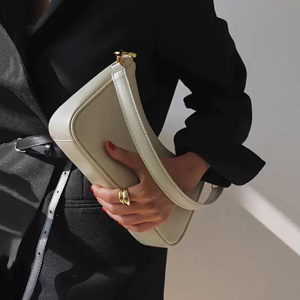 vintage design pu leather chain shoulder bag for women solid color fashion handbags and purse female baguette bag
vintage design pu leather chain shoulder bag for women solid color fashion handbags and purse female baguette bag