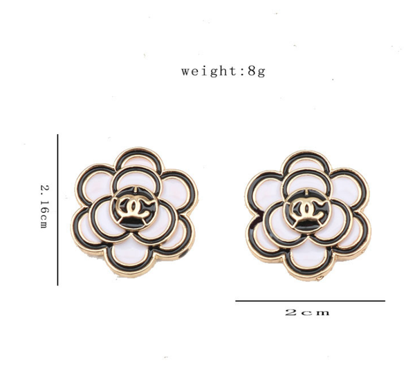 18k gold plated letters stud 925 silver enamel flower earrings luxury designers geometric famous women crystal rhinestone pearl earring wedd, Golden;silver
18k gold plated letters stud 925 silver enamel flower earrings luxury designers geometric famous women crystal rhinestone pearl earring wedd, Golden;silver