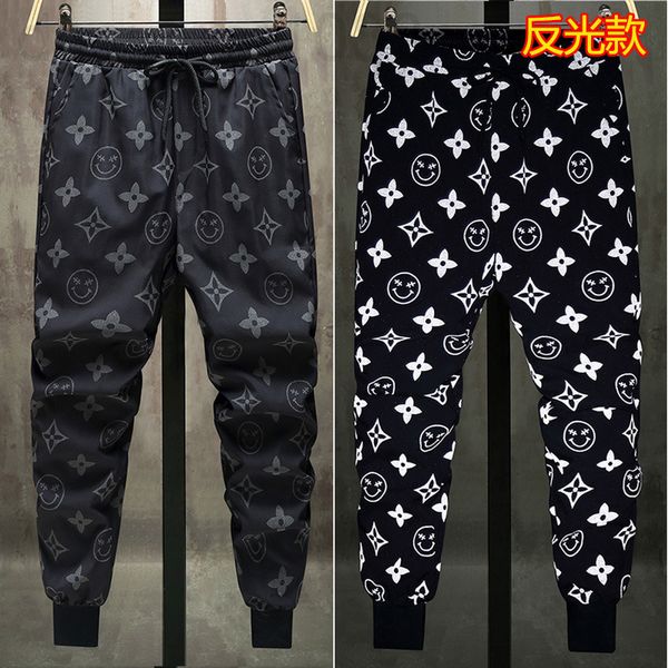 men's pants designer spring and autumn new men's small foot casual pants smiling face reflective sportswear leggings trend slim fi, Black
men's pants designer spring and autumn new men's small foot casual pants smiling face reflective sportswear leggings trend slim fi, Black