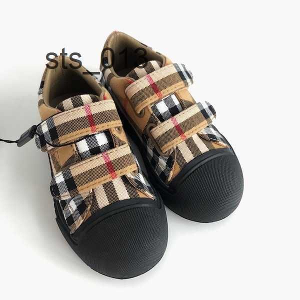 sneakers designer kid running shoes plaid baby girl tennis trainers kids school gym sneakers boy black leather shoes soccer trainer teenager, Black;red
sneakers designer kid running shoes plaid baby girl tennis trainers kids school gym sneakers boy black leather shoes soccer trainer teenager, Black;red
