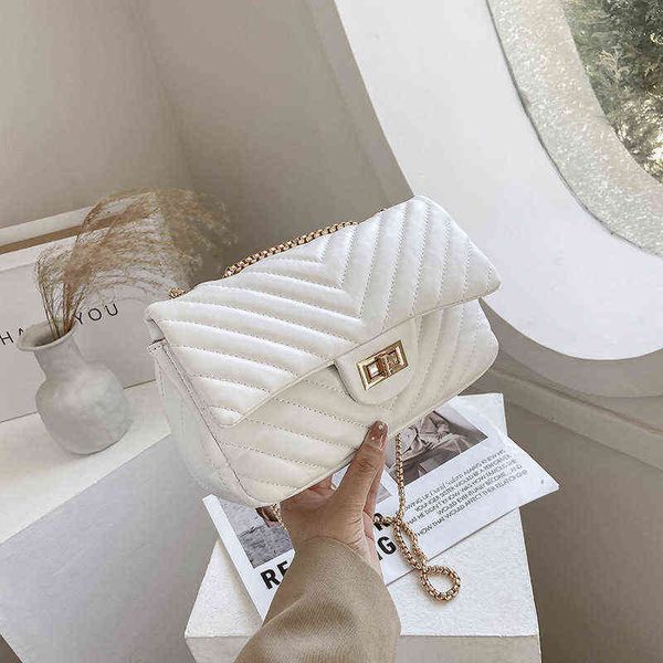 2021 candy color v-line chain crossbody bag for women fashion sac a main female shoulder bag female handbags and purses g220519
2021 candy color v-line chain crossbody bag for women fashion sac a main female shoulder bag female handbags and purses g220519