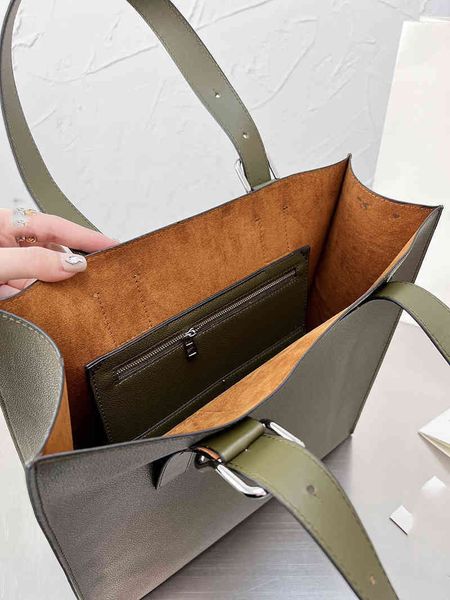 solid color tote bags women casual handbag shoulder leather designer brand female shopping bucket 1230
solid color tote bags women casual handbag shoulder leather designer brand female shopping bucket 1230
