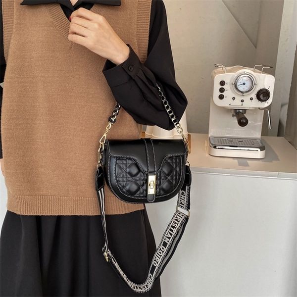 women's autumn and winter new messenger texture fashion trend saddle clearance outlet sale05
women's autumn and winter new messenger texture fashion trend saddle clearance outlet sale05