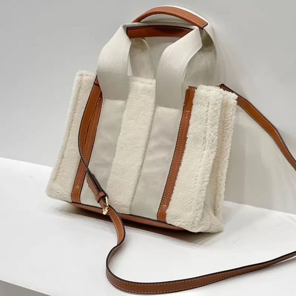 ladies luxury cross body bag handbags designer totes shoulder bags fashion high-quality classic high-capacity cashmere leather different siz, Black;red
ladies luxury cross body bag handbags designer totes shoulder bags fashion high-quality classic high-capacity cashmere leather different siz, Black;red