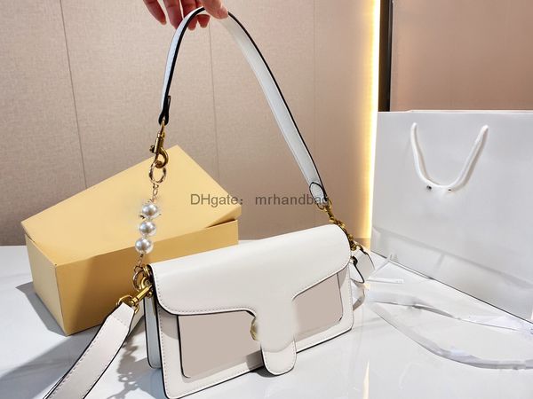 luxurys designers women bags tabby package flap envelope shoulder evening bag shopping handbag stylish designer messenger pearl clutch
luxurys designers women bags tabby package flap envelope shoulder evening bag shopping handbag stylish designer messenger pearl clutch