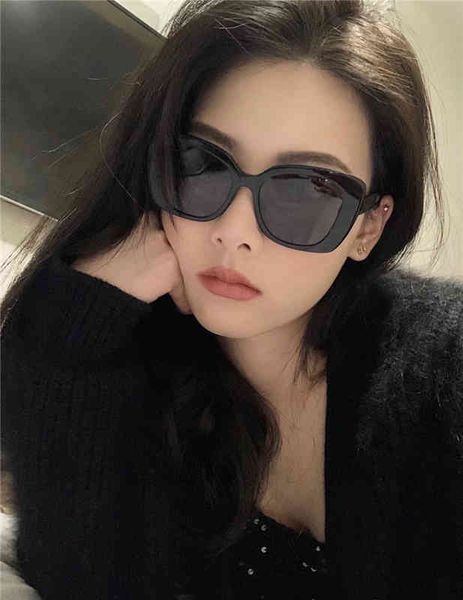 sunglasses xiaoxiangfeng 54 letter studded spectacle leg net red li nian same personalized, White;black
sunglasses xiaoxiangfeng 54 letter studded spectacle leg net red li nian same personalized, White;black