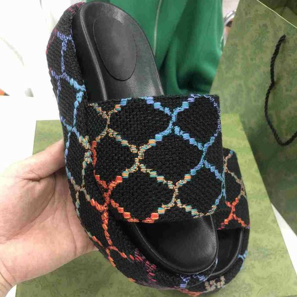classic designer slide slippers sandals flat summer slides mens rubber leather loafers womens fashion booster slippers printed platform, Black
classic designer slide slippers sandals flat summer slides mens rubber leather loafers womens fashion booster slippers printed platform, Black