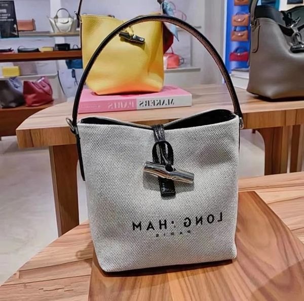 2022 new women's bag canvas bucket portable fashion single shoulder messenger handbag designer crossbody bags for woman
2022 new women's bag canvas bucket portable fashion single shoulder messenger handbag designer crossbody bags for woman