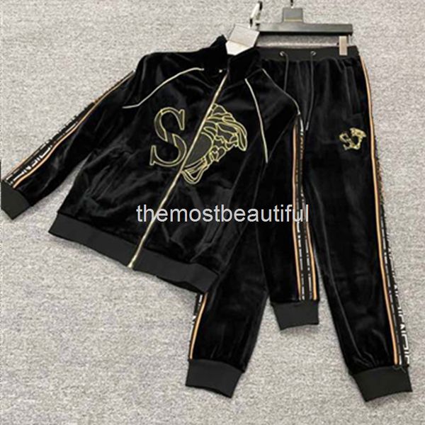 men's tracksuits autumn and winter golden velvet thickened plush casual sportswear set men's high-end fashion two-piece large size, Gray
men's tracksuits autumn and winter golden velvet thickened plush casual sportswear set men's high-end fashion two-piece large size, Gray