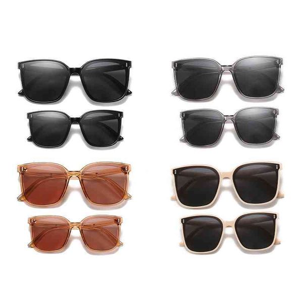 sunbt eyewear 21025 wholale korean style mommy and me sunglass 1set 2 pcs polarized uv400 parent-child sun shad glass, White;black
sunbt eyewear 21025 wholale korean style mommy and me sunglass 1set 2 pcs polarized uv400 parent-child sun shad glass, White;black