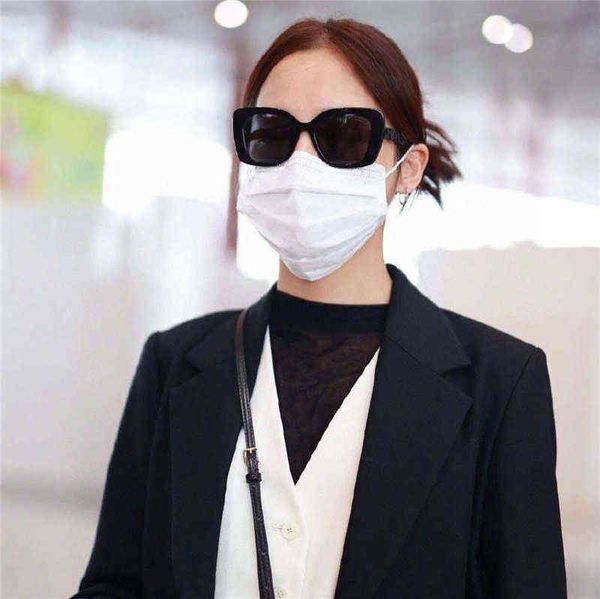 fashion trend big box sunglasses net red same personalized letter leg sunglasses ch5422 mens movement, White;black
fashion trend big box sunglasses net red same personalized letter leg sunglasses ch5422 mens movement, White;black