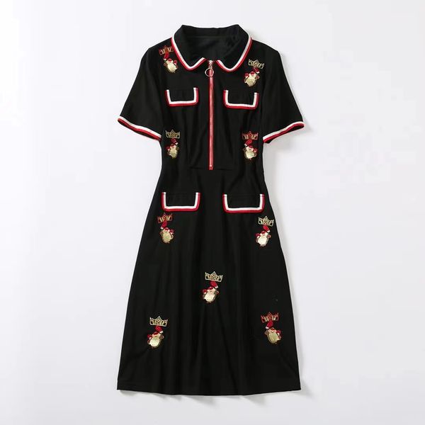 european and american women's wear spring 2022 new short sleeve lapel with black crown embroidery fashion dress, Black;gray
european and american women's wear spring 2022 new short sleeve lapel with black crown embroidery fashion dress, Black;gray