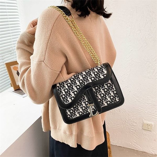simple, personalized and small square bag autumn new style handbag printed sling one shoulder bags_modeltdmr
simple, personalized and small square bag autumn new style handbag printed sling one shoulder bags_modeltdmr