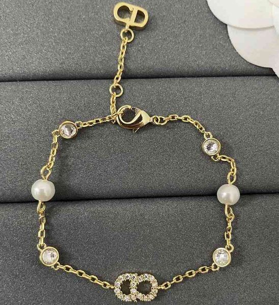 d di new diamond size pearl letter 925 sier needle simple earrings2022 luxury brand fashion design versatile ladies bracelet, Black
d di new diamond size pearl letter 925 sier needle simple earrings2022 luxury brand fashion design versatile ladies bracelet, Black