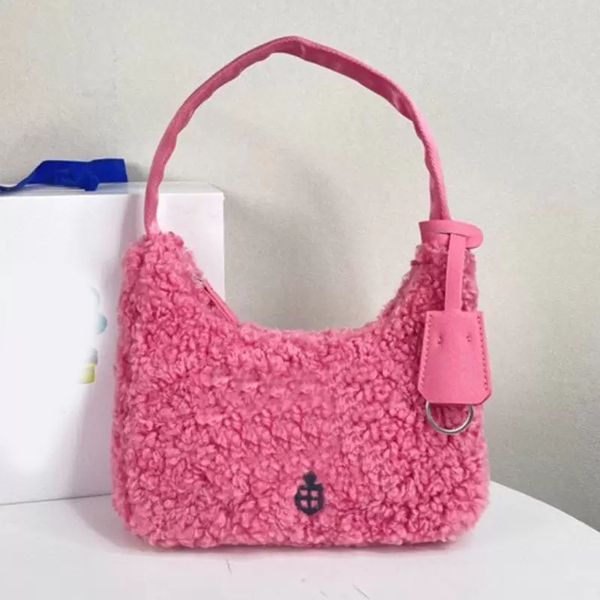 plush underarm shoulder bag winter wool fur handbag purse fashion letter totes hand bags zipper wallets sweety handbags high quality, Black;red
plush underarm shoulder bag winter wool fur handbag purse fashion letter totes hand bags zipper wallets sweety handbags high quality, Black;red