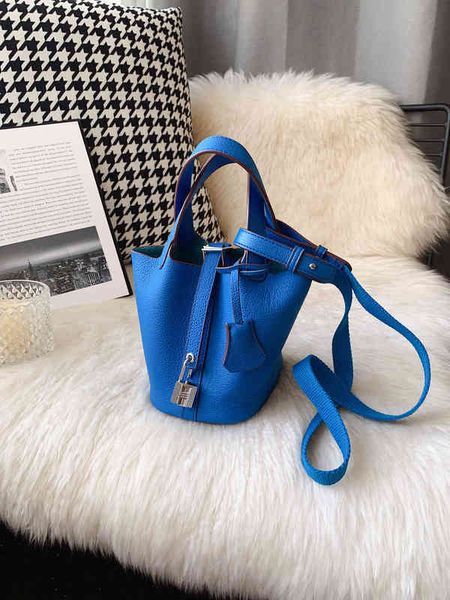 original edition designer classic hremm bags vegetable basket bag mini hand female leather togo green child mother head leather bucket
original edition designer classic hremm bags vegetable basket bag mini hand female leather togo green child mother head leather bucket