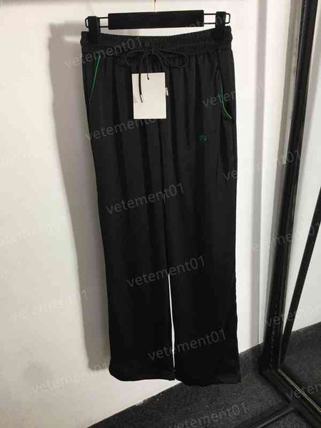 designer womens pants floral print letter logo embroidery drawstring casual straight-leg trousers luxury noble style belt tether casual pant, Black;white
designer womens pants floral print letter logo embroidery drawstring casual straight-leg trousers luxury noble style belt tether casual pant, Black;white