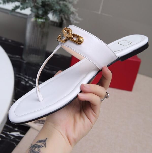 slippers 2023 summer new style ostrich grain leather fashion casual beach outdoor sandals v6874, Black
slippers 2023 summer new style ostrich grain leather fashion casual beach outdoor sandals v6874, Black