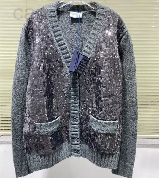 women's knits & tees designer zhi2021 early autumn new manual beading heavy industry dark gray long sleeve v-neck wool cardigan 76h4, White
women's knits & tees designer zhi2021 early autumn new manual beading heavy industry dark gray long sleeve v-neck wool cardigan 76h4, White