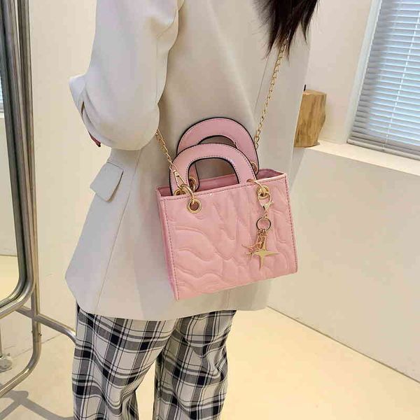 women's fashion personality trend brand bag wholesale female 2021 single shoulder diagonal cross portable embroidered thread foreign st
women's fashion personality trend brand bag wholesale female 2021 single shoulder diagonal cross portable embroidered thread foreign st