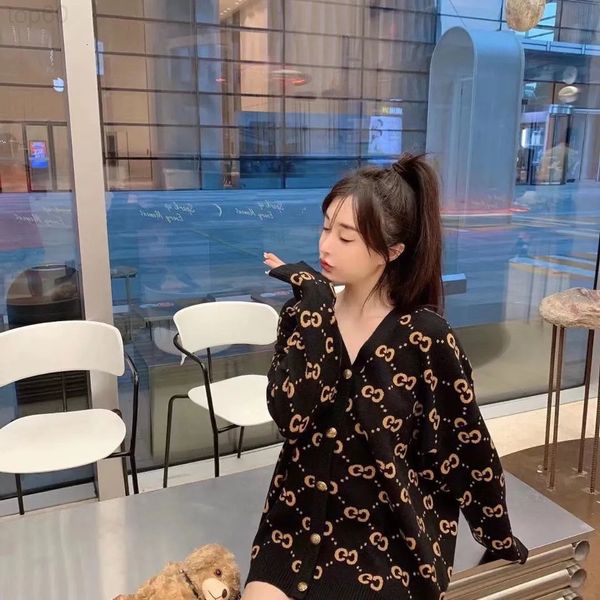 women's t-shirt designer sweater coat women's net red same double g jacquard back bear temperament v-neck loose knit cardigan fash, White
women's t-shirt designer sweater coat women's net red same double g jacquard back bear temperament v-neck loose knit cardigan fash, White