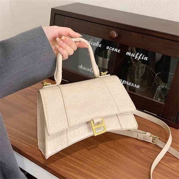 bags minority design handbags womens 2022 new portable hourglass versatile crocodile pattern one shoulder messenger bag purse
bags minority design handbags womens 2022 new portable hourglass versatile crocodile pattern one shoulder messenger bag purse