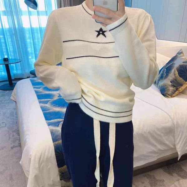 sweater autumn and winter wool sweater five pointed star letter jacquard versatile aging long sleeved female, White;black
sweater autumn and winter wool sweater five pointed star letter jacquard versatile aging long sleeved female, White;black