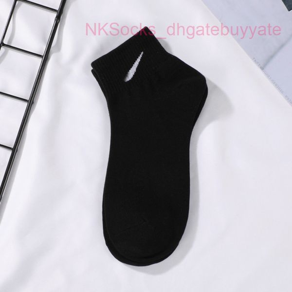 fashion classic men's socks hook brand designer women's leisure lovers' short tube sportsocks luxury women men breathable ver, Black
fashion classic men's socks hook brand designer women's leisure lovers' short tube sportsocks luxury women men breathable ver, Black