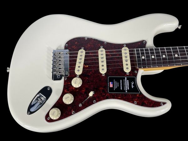 2022 st american pro ii usa strat w rosewood board ~ oly white electric guitar
2022 st american pro ii usa strat w rosewood board ~ oly white electric guitar