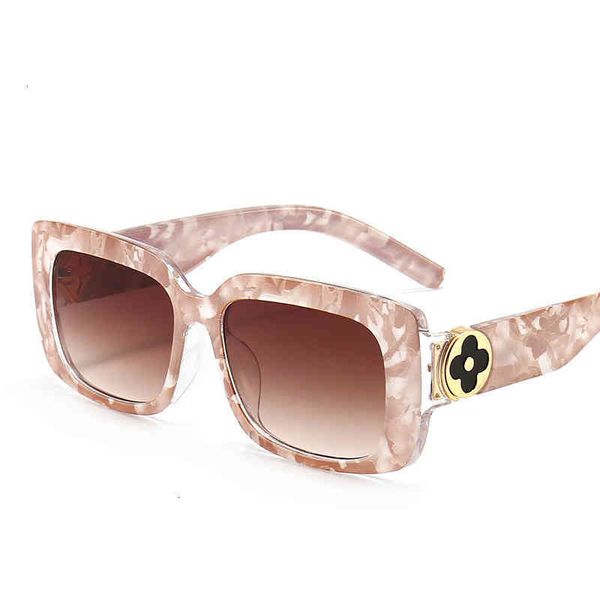sunglasses gradients fashionable metal stitching printed leg sunglasses for men and women 8227 q0rj, White;black
sunglasses gradients fashionable metal stitching printed leg sunglasses for men and women 8227 q0rj, White;black