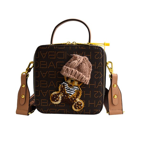 2022 fashion ladies shoulder bag female shoppingbag leather women small square bag crossbody bag casual letter muppets messenger
2022 fashion ladies shoulder bag female shoppingbag leather women small square bag crossbody bag casual letter muppets messenger
