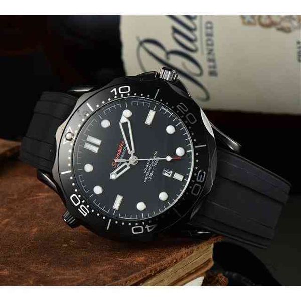 watches wristwatch luxury fashion designer sales of eggplant rubber band are fashionable and formal, Slivery;golden
watches wristwatch luxury fashion designer sales of eggplant rubber band are fashionable and formal, Slivery;golden