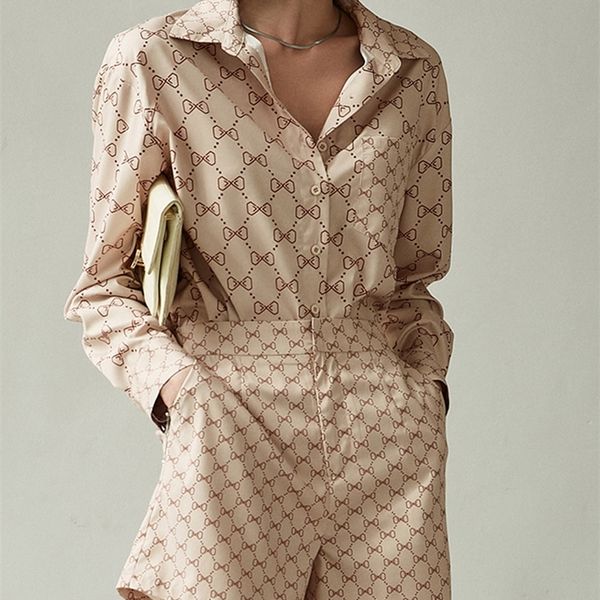 berrygo elegant short sets silk shirt for women fashion long sleeve pocket print two piece set summer casual work satin set 220520, White
berrygo elegant short sets silk shirt for women fashion long sleeve pocket print two piece set summer casual work satin set 220520, White