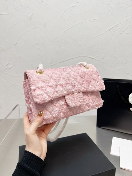 Pink Woolcf Flap Chain Bag Fashion Winter One Shoulder Cross-body Coin Purse Woman Essential Designer 25cm 25cm
Pink Woolcf Flap Chain Bag Fashion Winter One Shoulder Cross-body Coin Purse Woman Essential Designer 25cm 25cm
