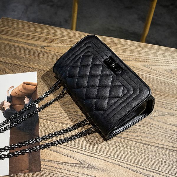 bag women's new fashion versatile messenger one shoulder small square handbag chain cross bags
bag women's new fashion versatile messenger one shoulder small square handbag chain cross bags