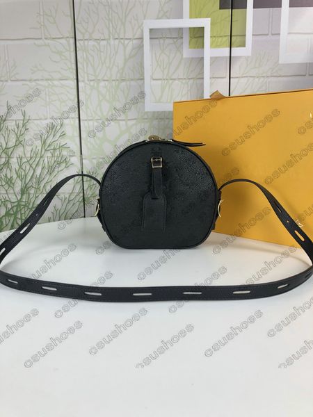 designer boite chapeau souple mm bag empreinte embossed cowhide leather handbag womens designers luxurys crossbody shopping purse m45167, Red;black
designer boite chapeau souple mm bag empreinte embossed cowhide leather handbag womens designers luxurys crossbody shopping purse m45167, Red;black